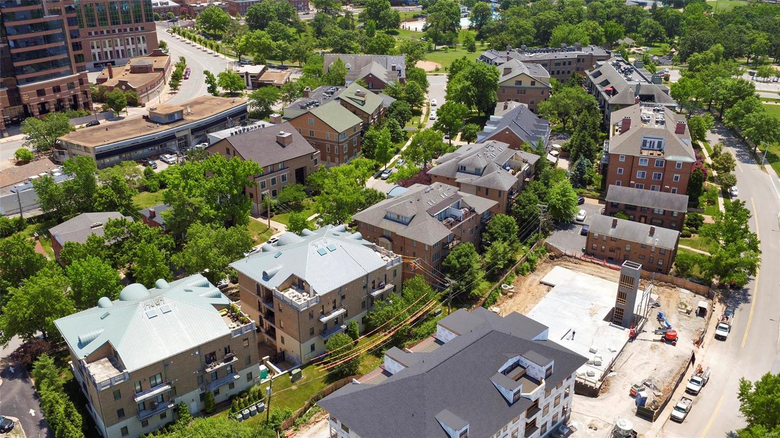 Shaw Park Villas Ph 1 Condo - Residential