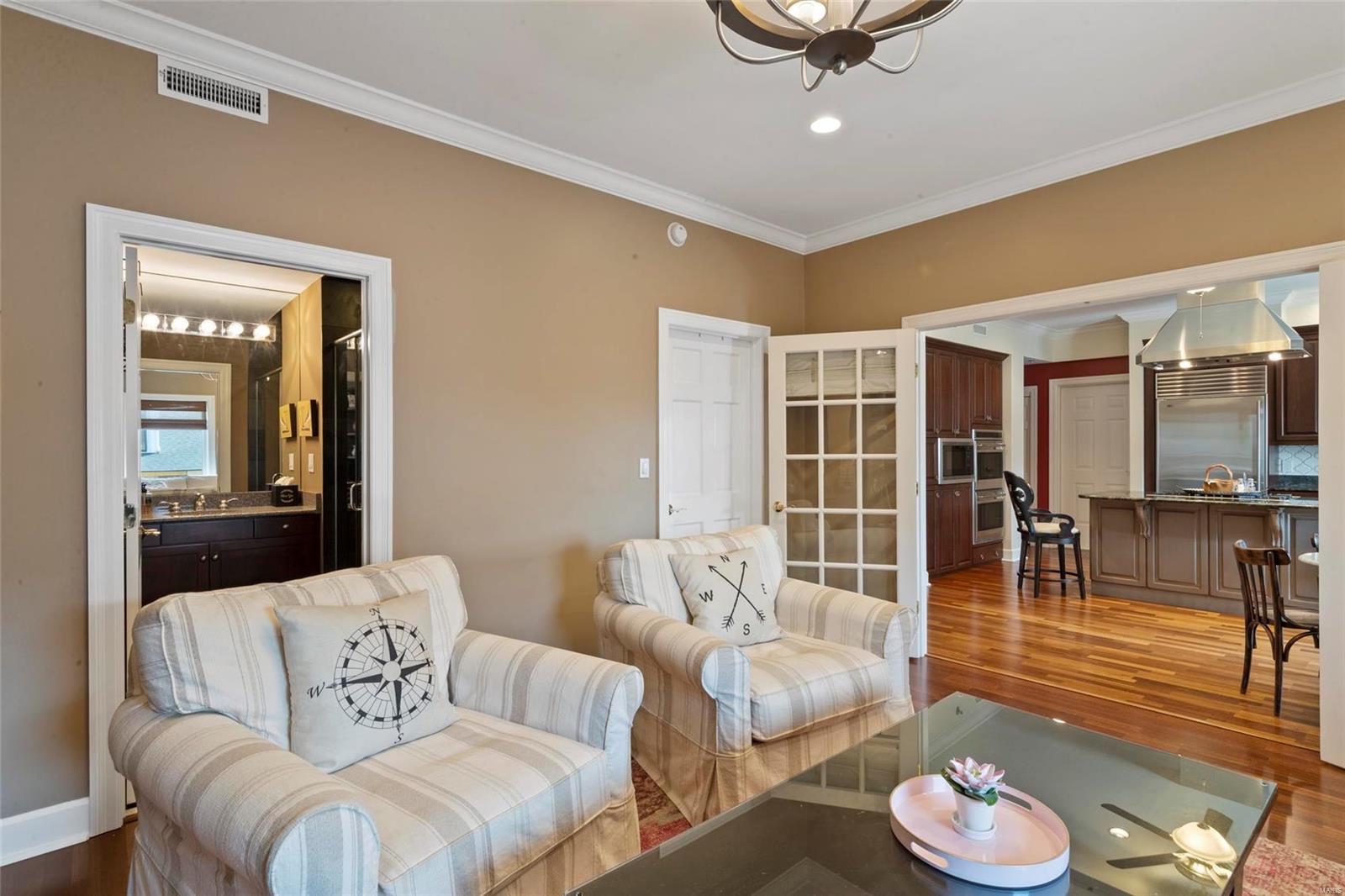 Shaw Park Villas Ph 1 Condo - Residential