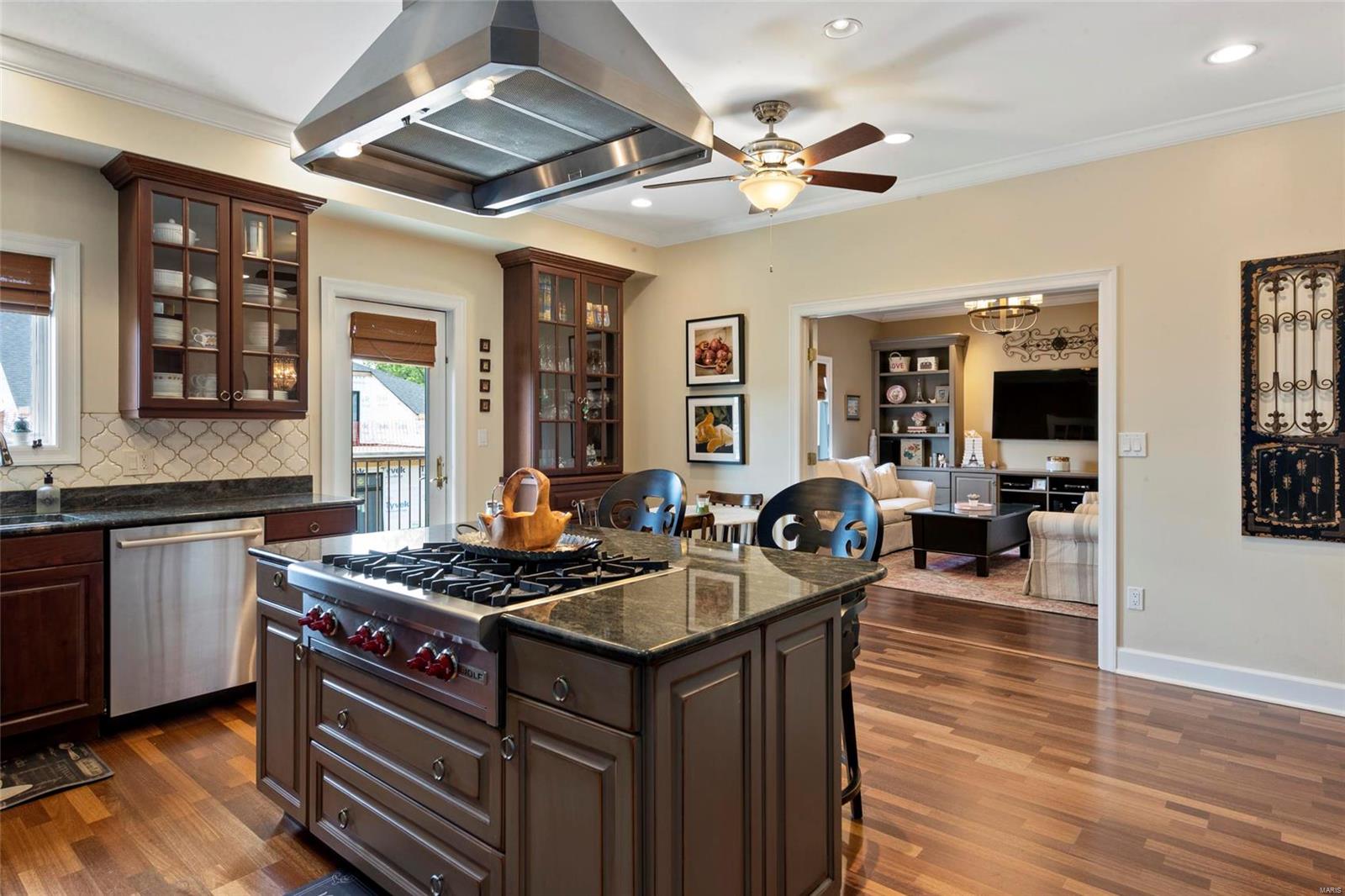 Shaw Park Villas Ph 1 Condo - Residential