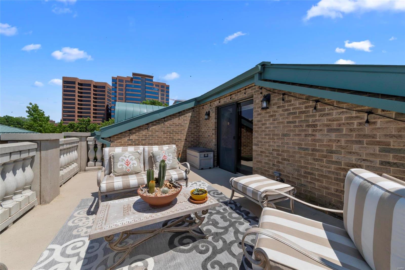 Shaw Park Villas Ph 1 Condo - Residential