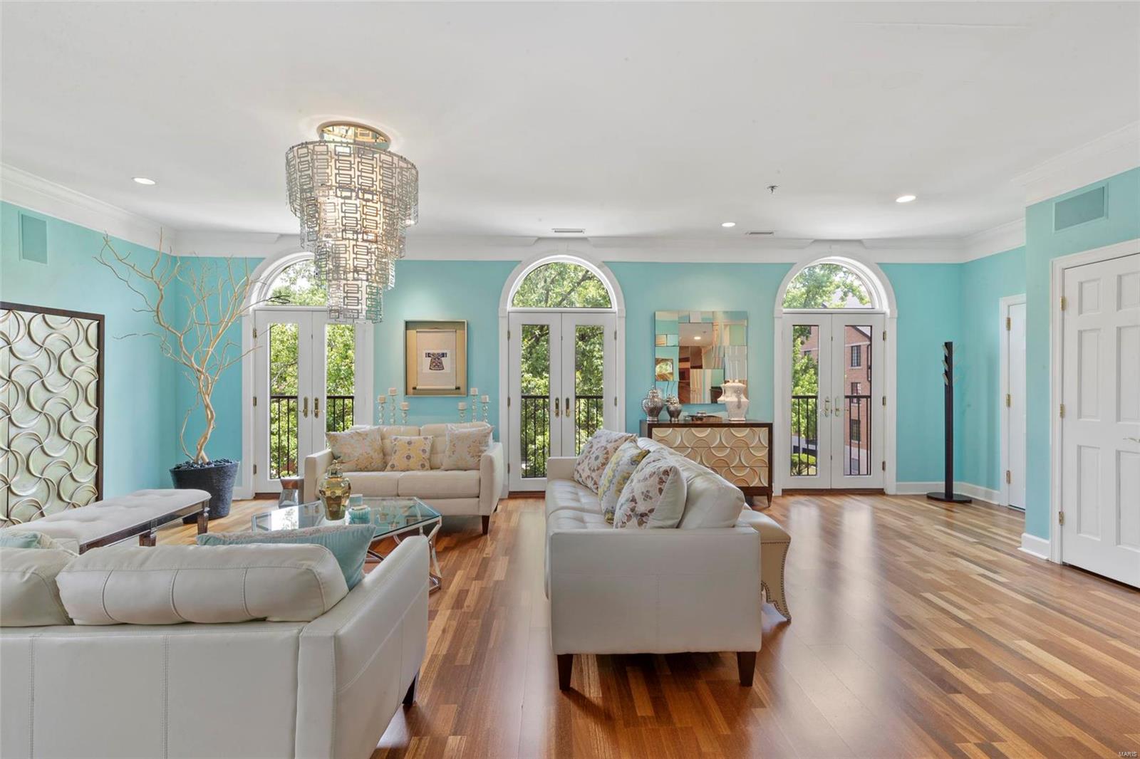 Shaw Park Villas Ph 1 Condo - Residential