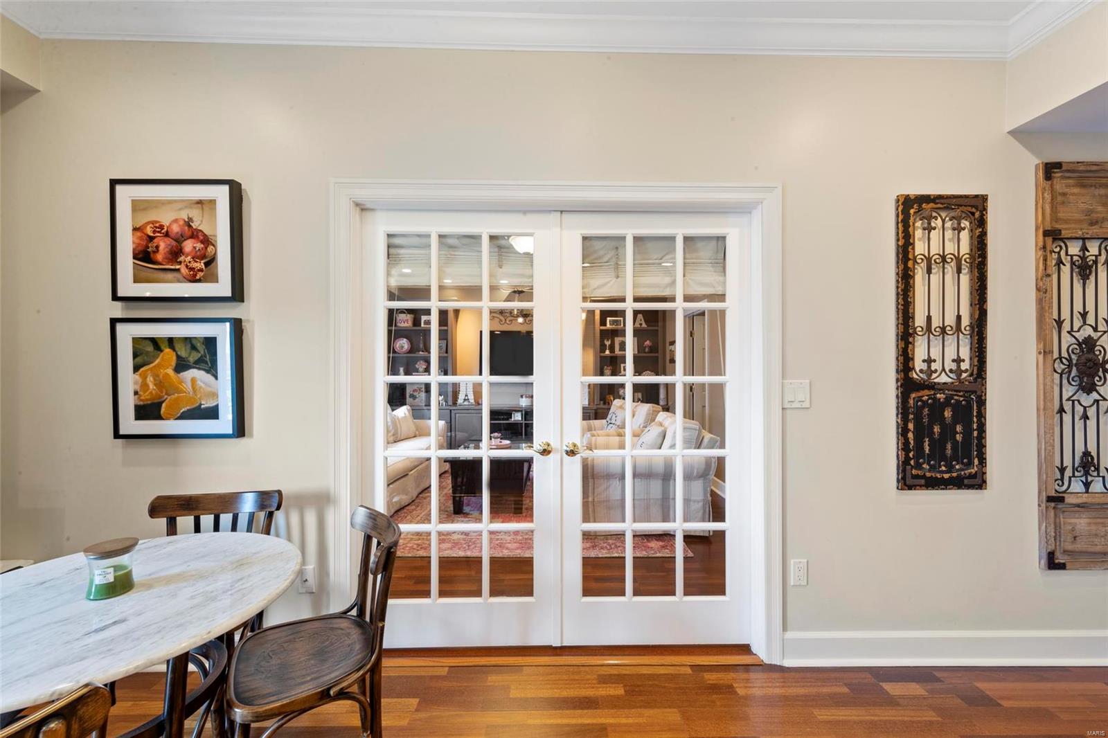 Shaw Park Villas Ph 1 Condo - Residential