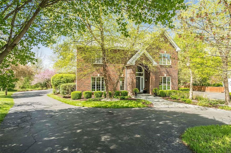 LADUE SCHOOLS and this  EXQUISITE TWO STORY, 4B/6BA ON A QUIET, FRIENDLY CUL-DE-SAC!  Enjoy the bounty of this seller's great taste in decor:  Abundant crown molding, detailed lighting, lush flooring and custom remodels.  Be WOW'ed from the front door and throughout w/ this 27-year-young updated home.  Hardwood floors + tall windows abound on the ML w/ 9' ceilings, custom built-ins, 2 half baths, ML laundry, DR, Liv Rm, Great Rm w/ blt-ins, fantastic wet bar & gas FP; plus there's room for your biggest table in the oversized kitchen & seating area. UL has (2019) REMODELED OWNER'S SUITE w/ HUGE w/in closet, and gorgeous bathroom for 2. Plush carpet carries you to 3 OTHER UL BEDROOMS: Two w/ blt-in desks; 1 w/ en suite bath;  2 share J&J bathroom.
FIN LL hosts LARGE PRIVATE OFFICE, LIVING AREA, BAR, WORK OUT AREA, SAUNA and WALK-OUT.  PARK-LIKE, PRIVATE YARD and OVERSIZED 3 CAR GAR complete this incredible LUXURY HOME convenient to excellent schools and highways.