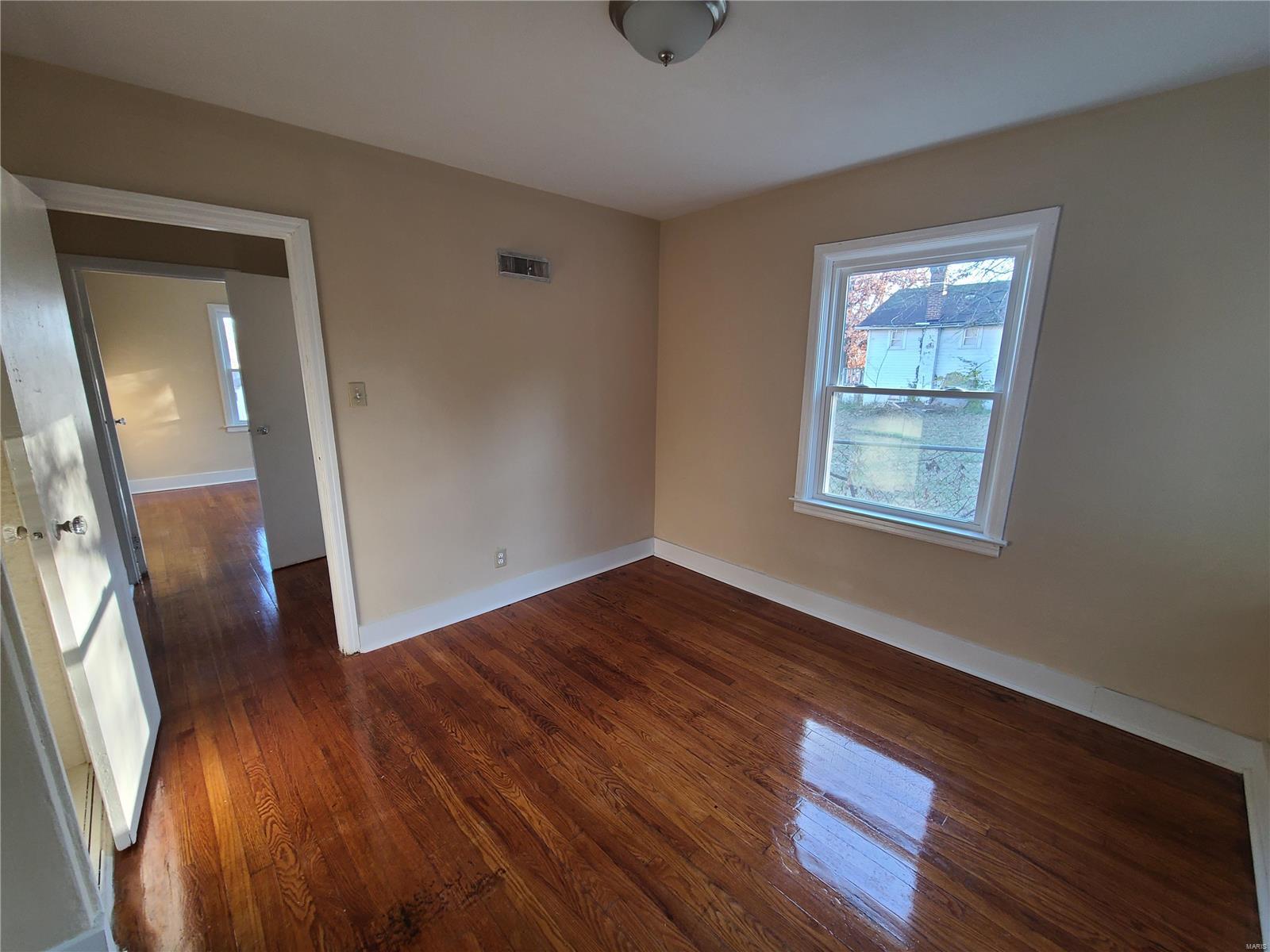 West Walnut Manor - Residential