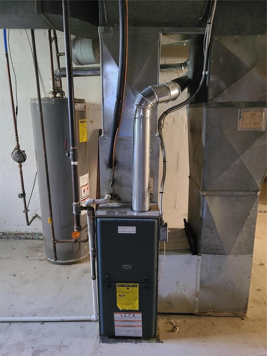 West Walnut Manor - Residential