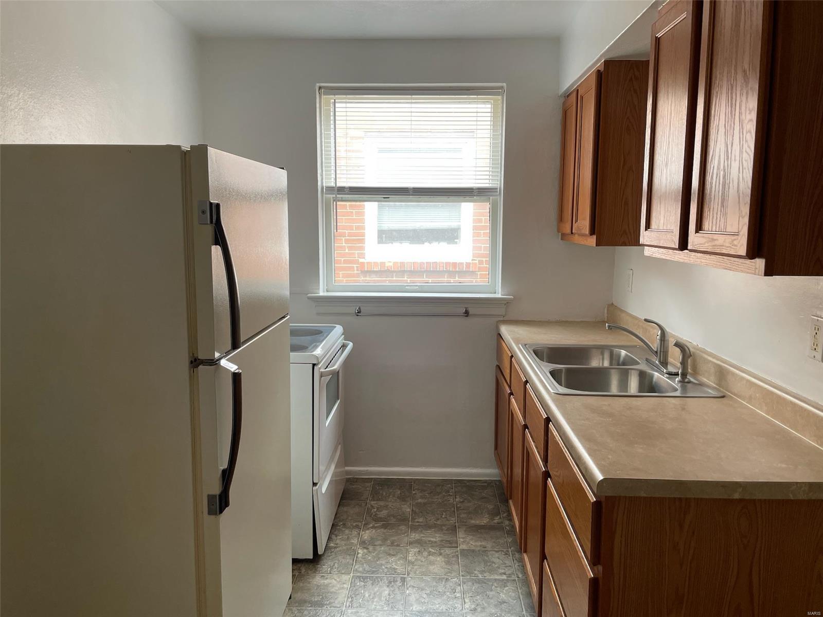 Carondelet Parkview Add - Residential Lease