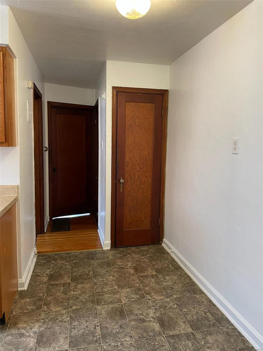 Carondelet Parkview Add - Residential Lease