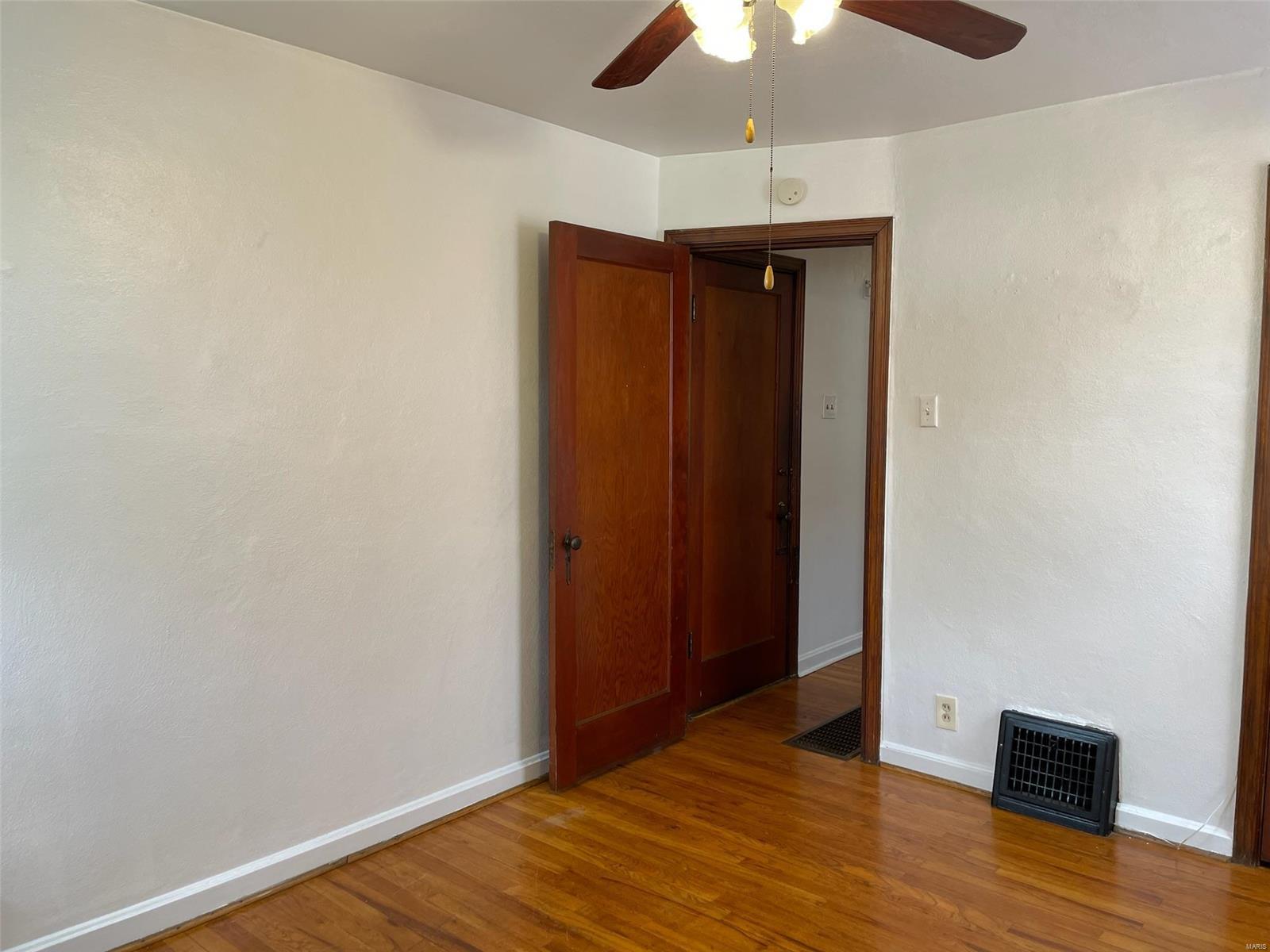 Carondelet Parkview Add - Residential Lease