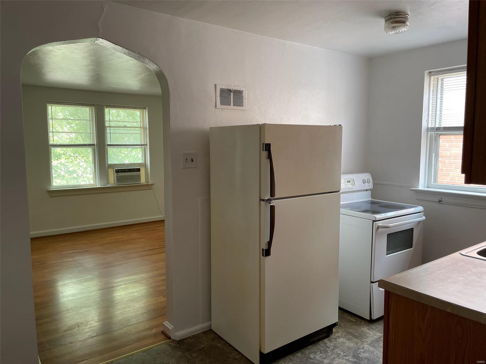 Carondelet Parkview Add - Residential Lease