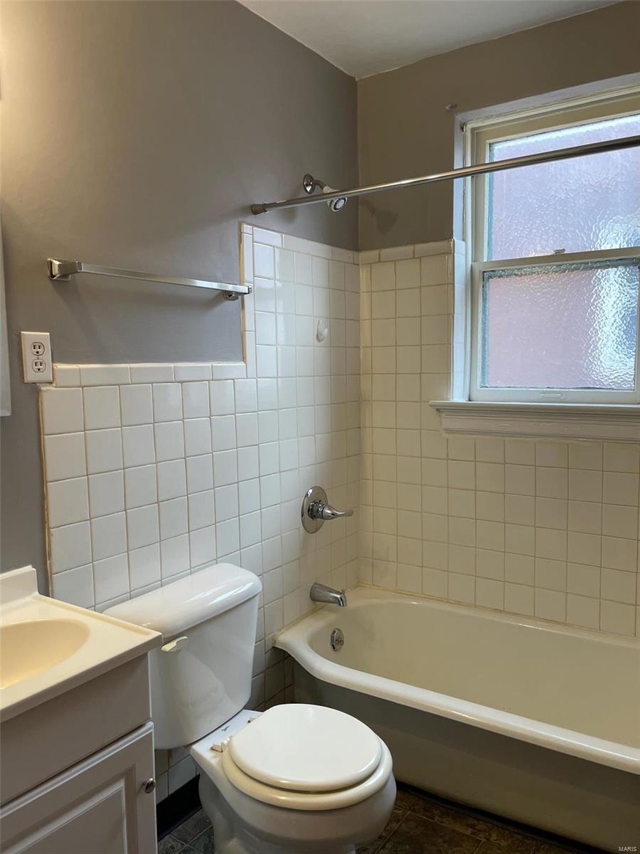 Carondelet Parkview Add - Residential Lease