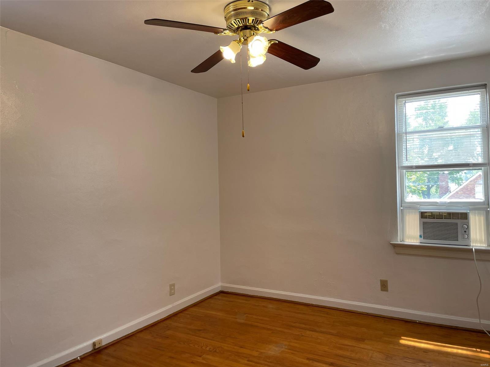 Carondelet Parkview Add - Residential Lease