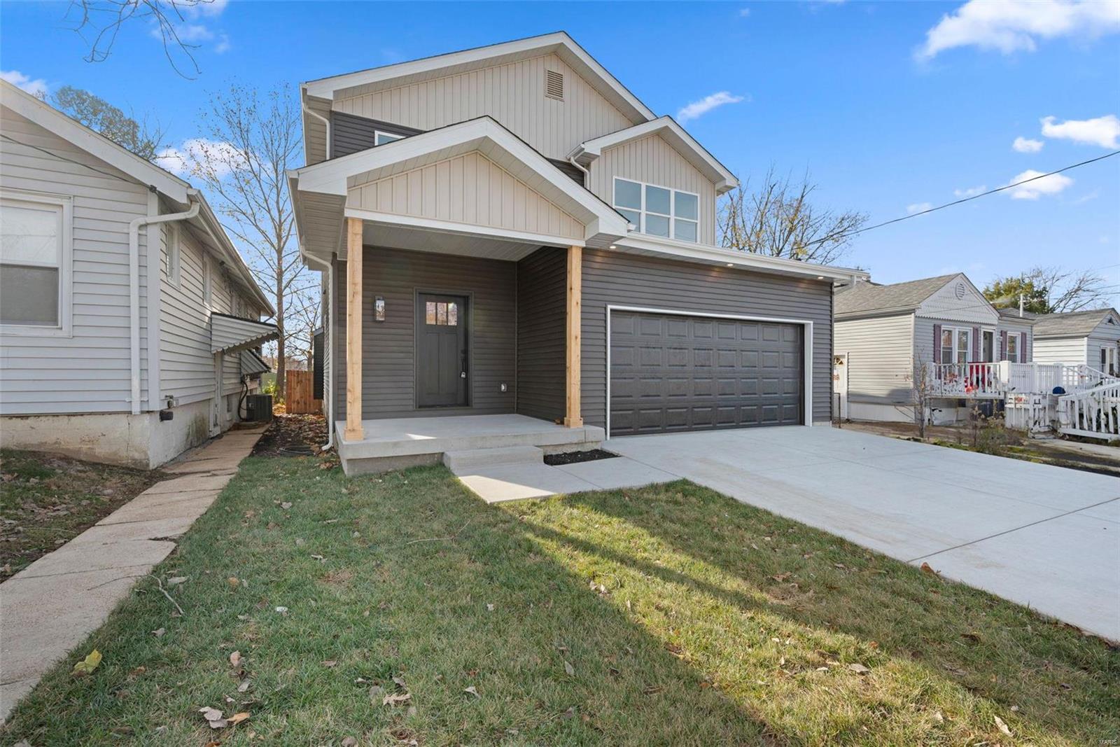 St Louis, Missouri 63127, United States, 4 Bedrooms Bedrooms, ,3 BathroomsBathrooms,Residential,Pending,28114