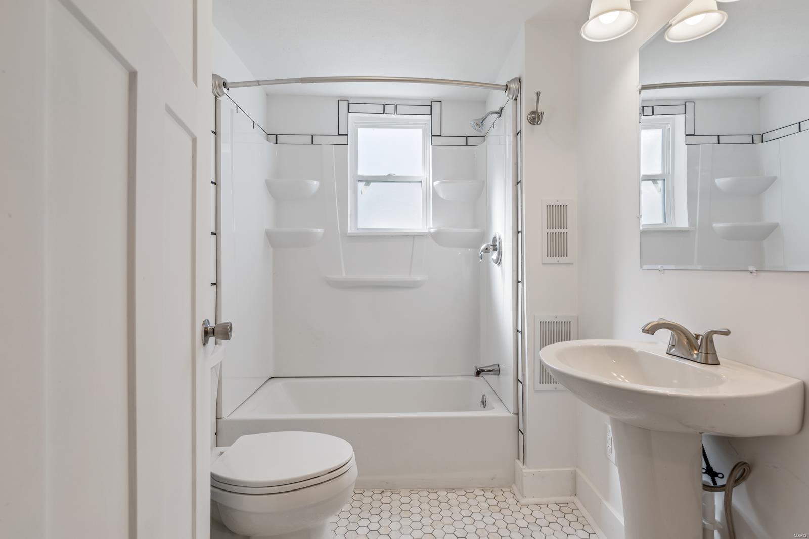 TOWN OF DESLOGE - Residential