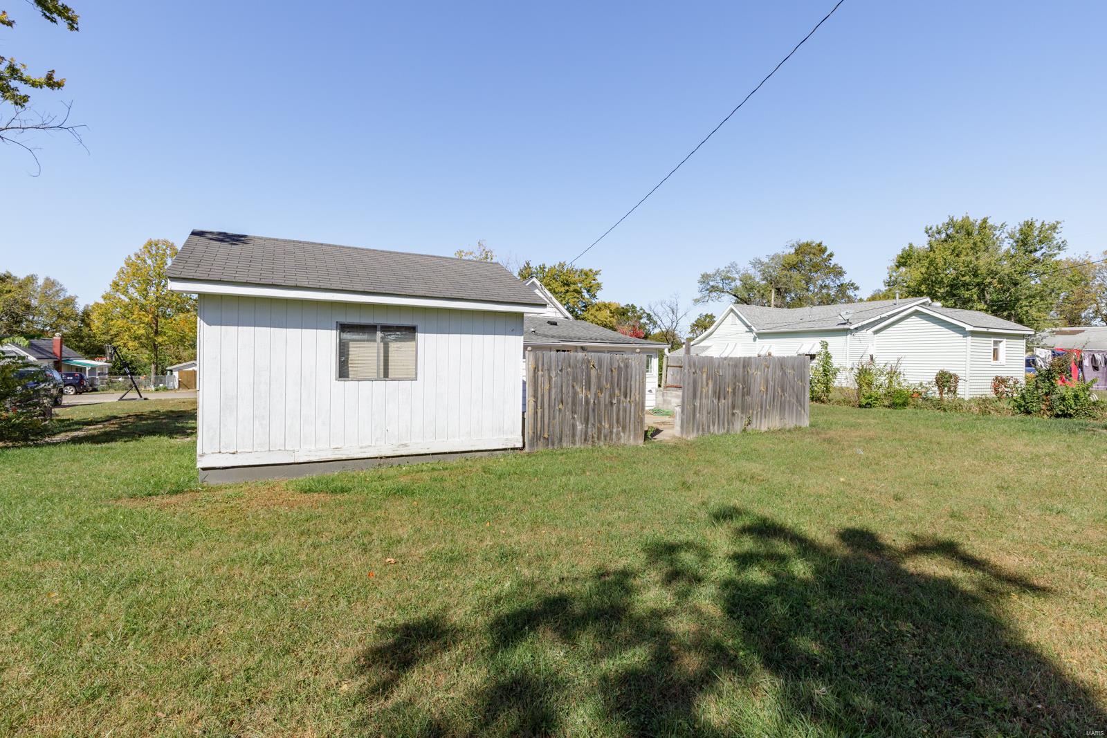 TOWN OF DESLOGE - Residential