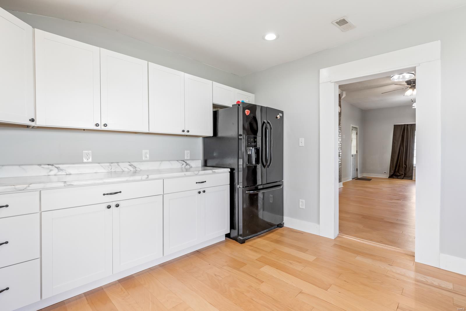 TOWN OF DESLOGE - Residential