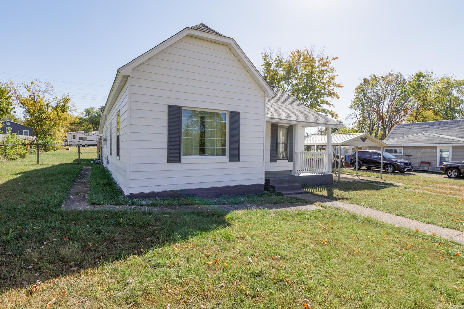 TOWN OF DESLOGE - Residential