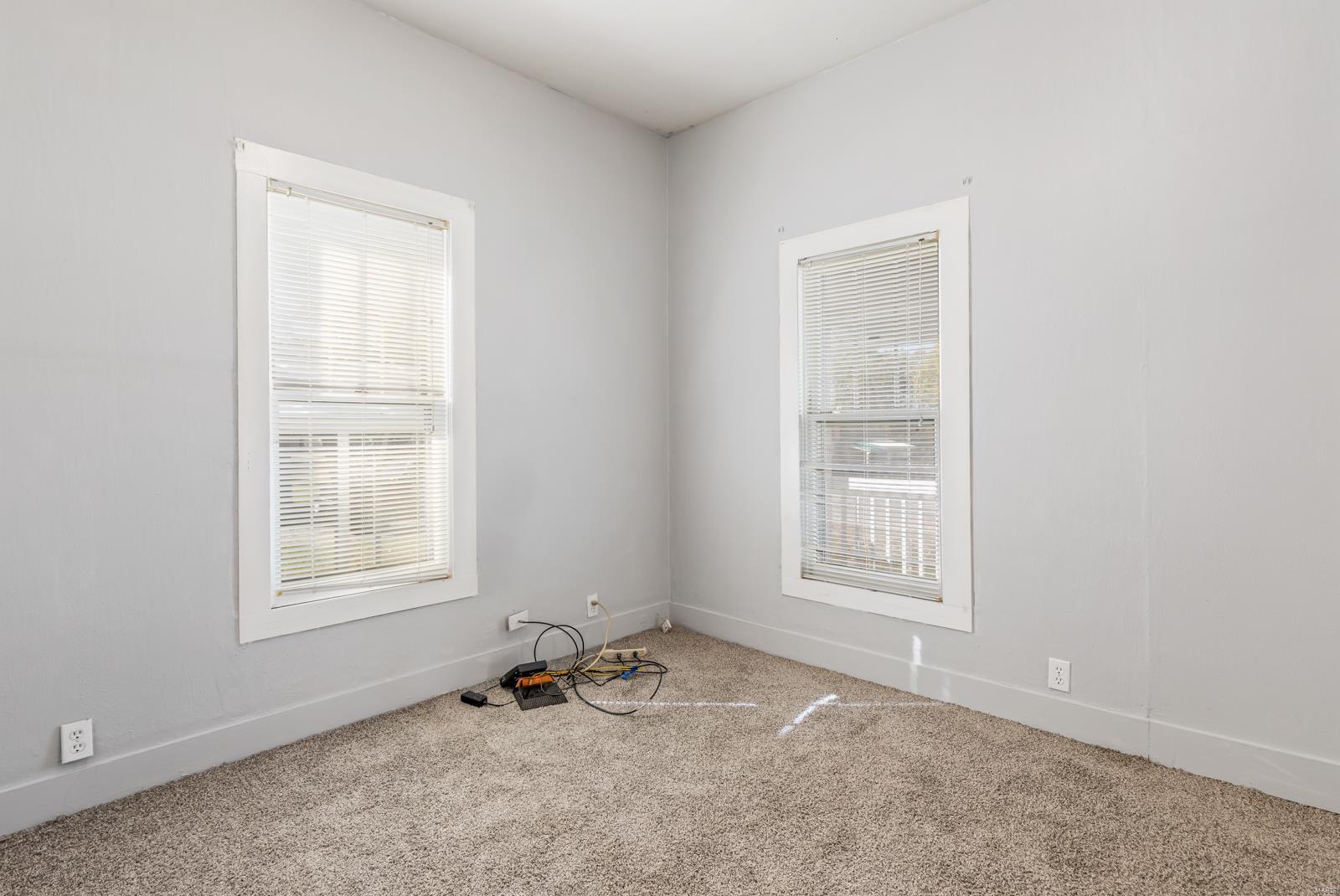 TOWN OF DESLOGE - Residential