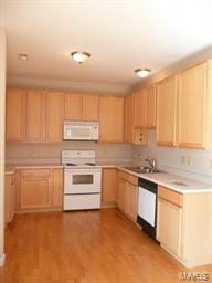 Carlton Glen Estate - Residential Lease