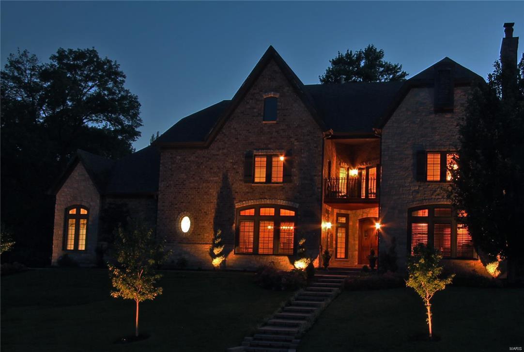 Ladue Court - Residential