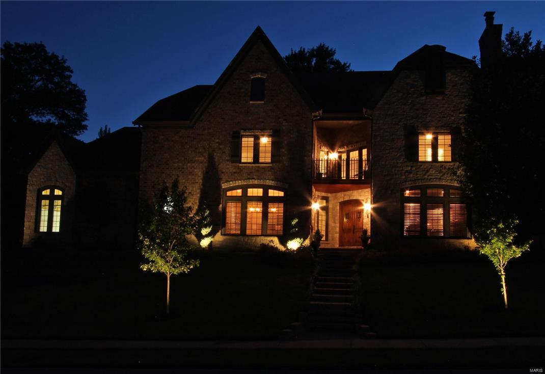 Ladue Court - Residential