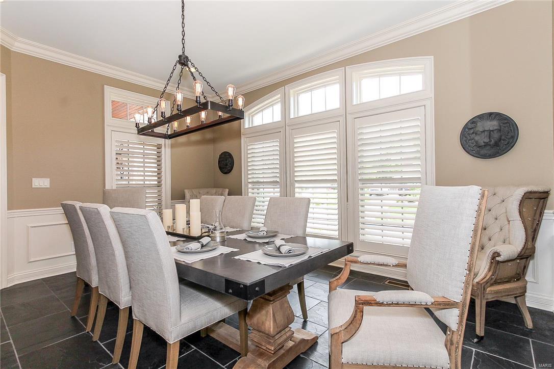 Ladue Court - Residential