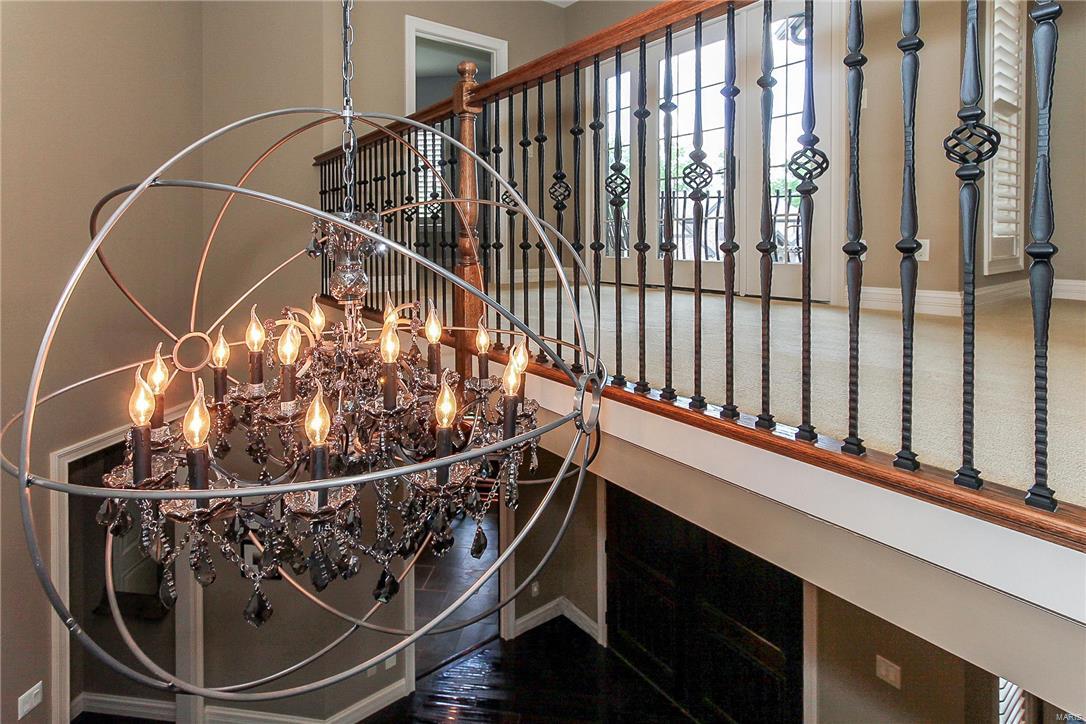 Ladue Court - Residential