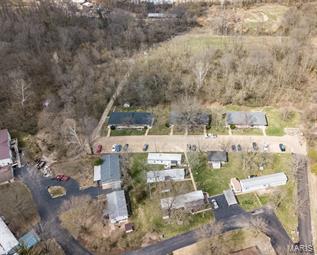 Sir Thomas Manor - Residential Income