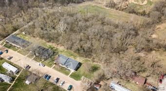 Sir Thomas Manor - Residential Income