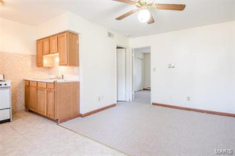 Sir Thomas Manor - Residential Income