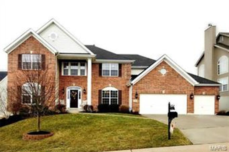 Beautiful executive 2 story in desirable Enclave at Mirasol. This spacious home has it all - perfect for today's family lifestyle & for entertaining on a grand scale. 9ft ceilings, gorgeous wood floors, Palladian windows, custom wood blinds, energy efficient tinting on all windows. Very open floor plan w/liv rm/study,formal din rm w/trimmed coffered ceiling, 2 story grt rm & spacious kt which opens to brkfst rm & hrth rm. Kitchen has both island & peninsula snack bars, granite counters, stone backsplash, SS appli. incl double ovens,& built in microwave. Fabulous 19'X16' Screened Porch w/vaulted ceiling & lighted ceiling fan opens to 23'X16' deck! Upstairs, mstr suite has twin 85sf W/I closets & luxury bath. W/O LL(9'pour) leads to 48'X16' patio & prof landscaped level backyard. Also, 3-car gar w/sep workshop/storage section, ingr sprinkler, landscape lighting. Wonderful multi-purpose rec court, family pool & 60' competition pool. Top rated Rockwood SD.   Open Sunday 4/17 1-3