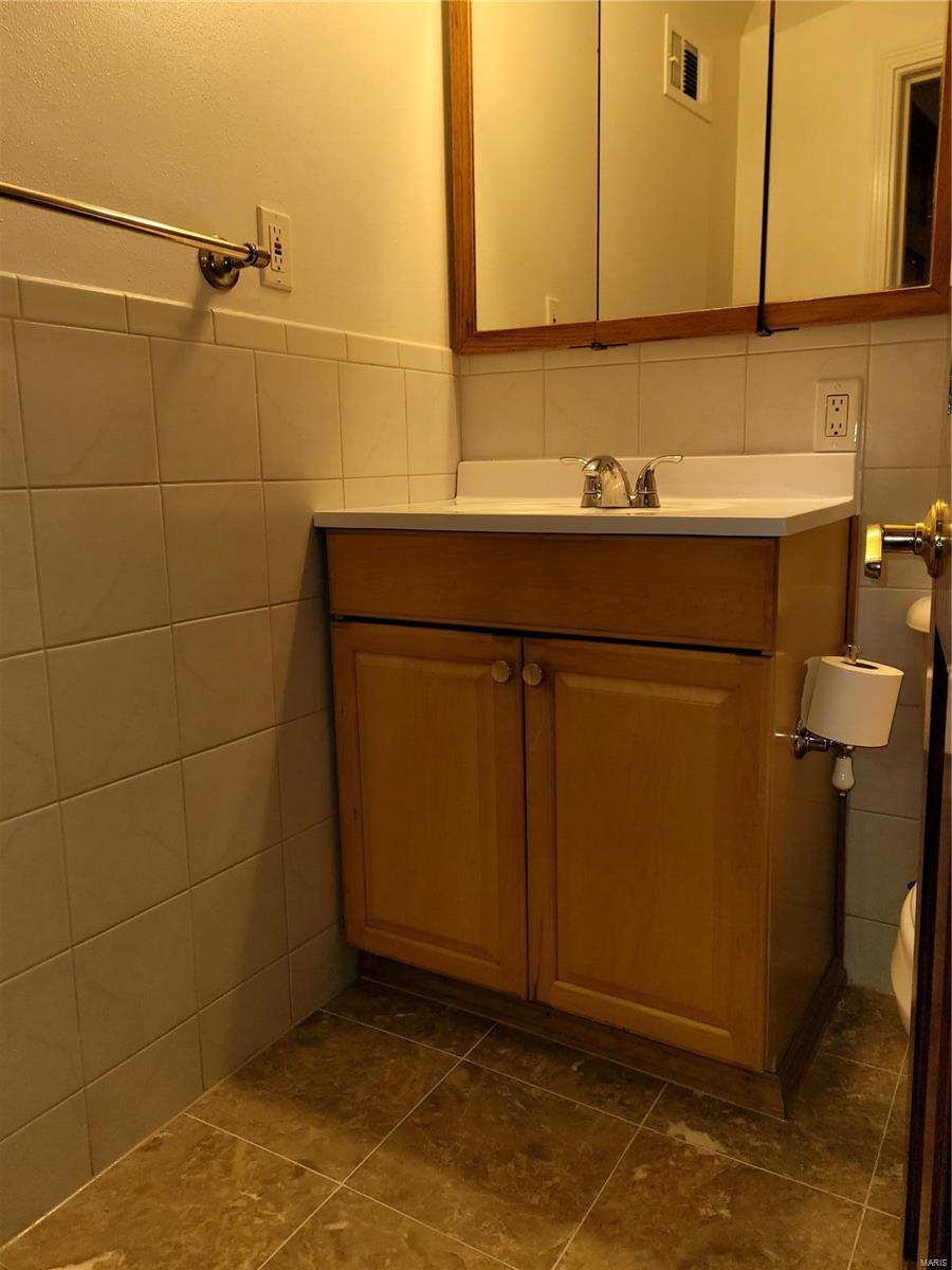 Hathaway Manor 9 - Residential