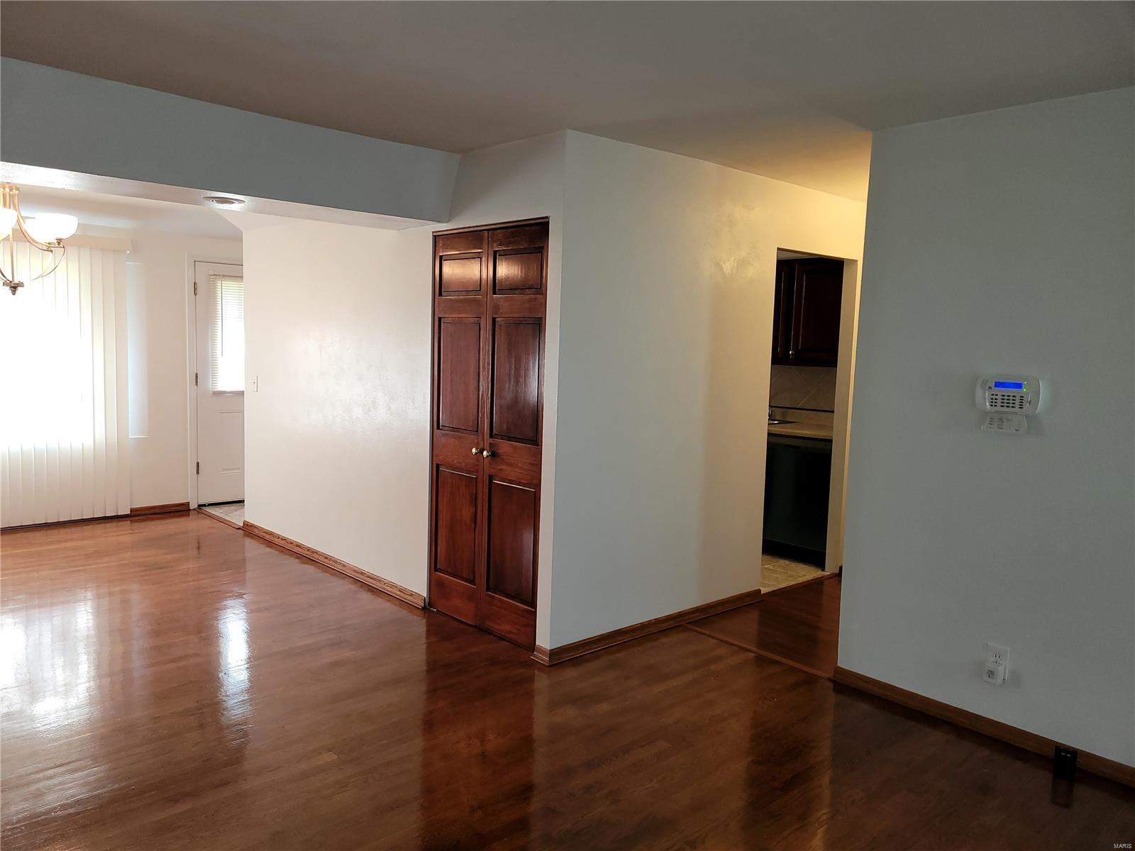 Hathaway Manor 9 - Residential