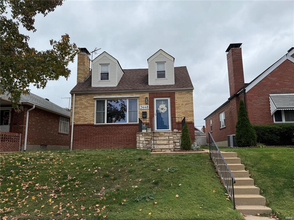 St Louis, Missouri 63139, United States, 4 Bedrooms Bedrooms, ,2 BathroomsBathrooms,Residential,Pending,23718