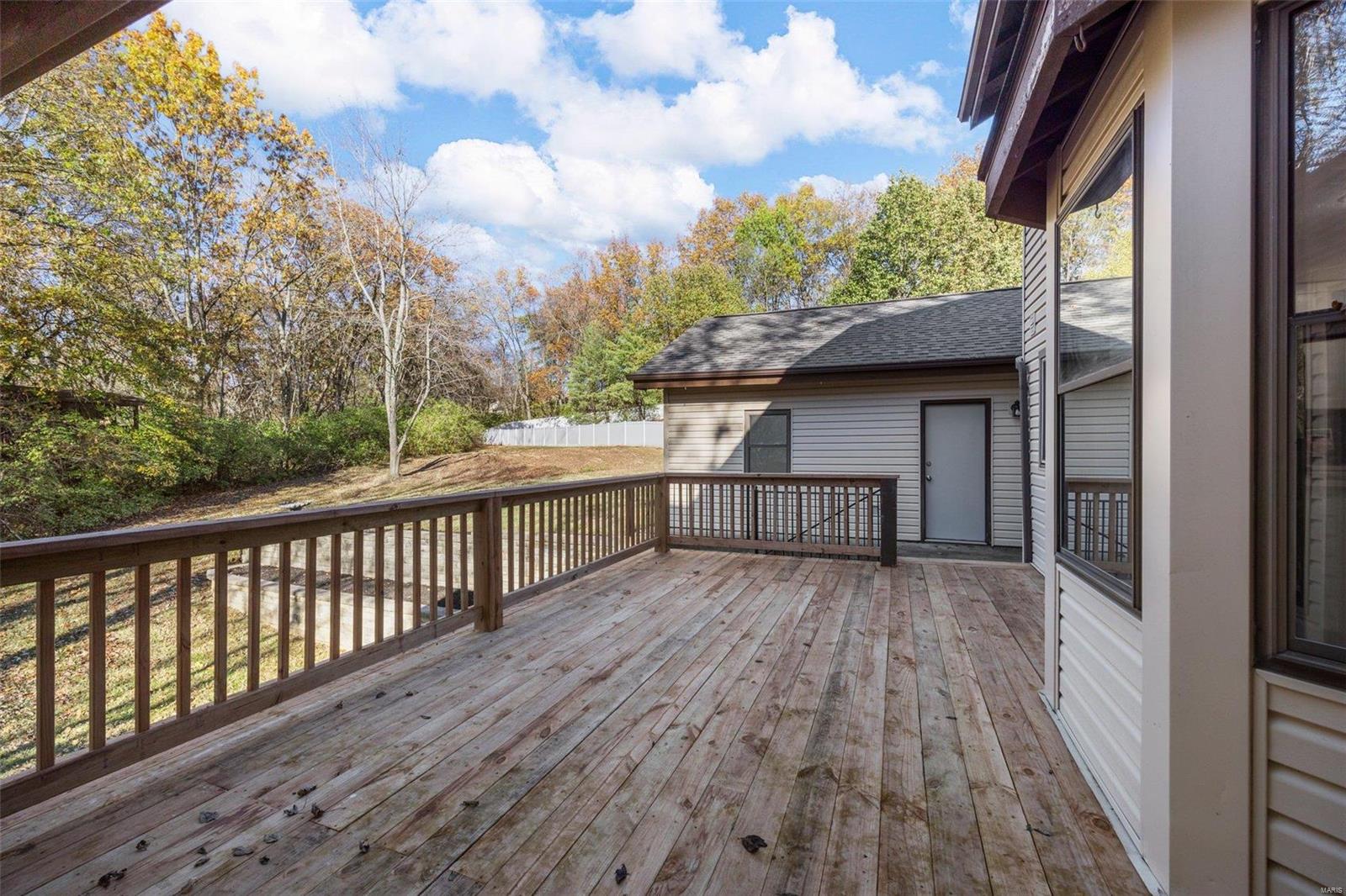 St Charles, Missouri 63303, United States, 4 Bedrooms Bedrooms, ,4 BathroomsBathrooms,Residential,Pending,33227