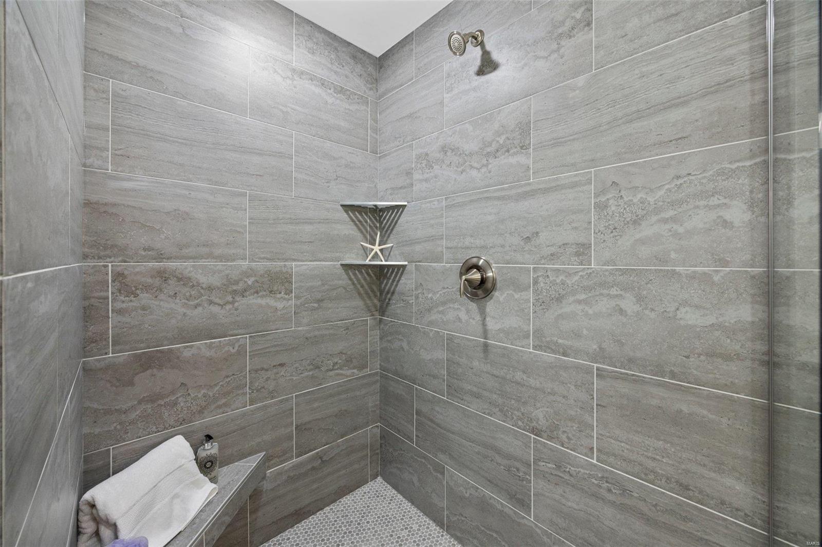 St Charles, Missouri 63303, United States, 4 Bedrooms Bedrooms, ,4 BathroomsBathrooms,Residential,Pending,33227