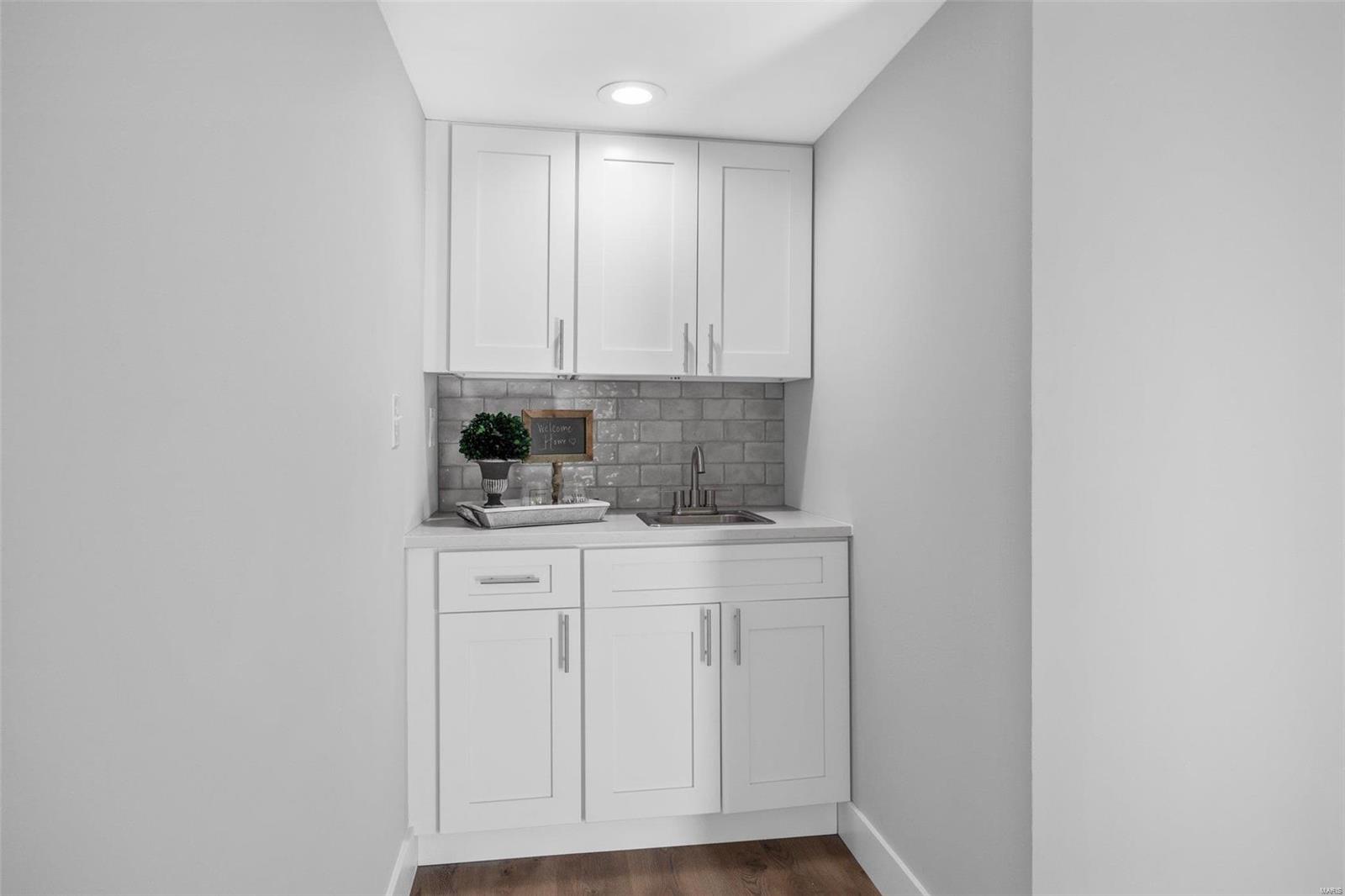 St Charles, Missouri 63303, United States, 4 Bedrooms Bedrooms, ,4 BathroomsBathrooms,Residential,Pending,33227