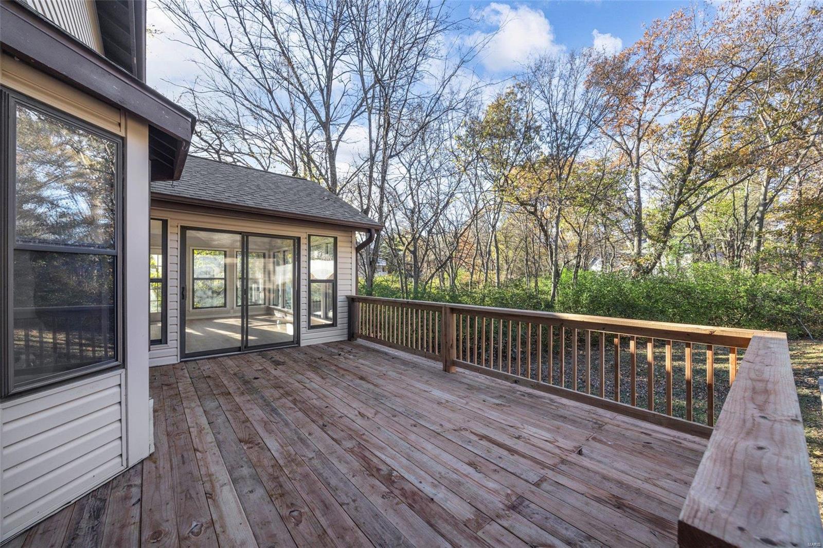 St Charles, Missouri 63303, United States, 4 Bedrooms Bedrooms, ,4 BathroomsBathrooms,Residential,Pending,33227