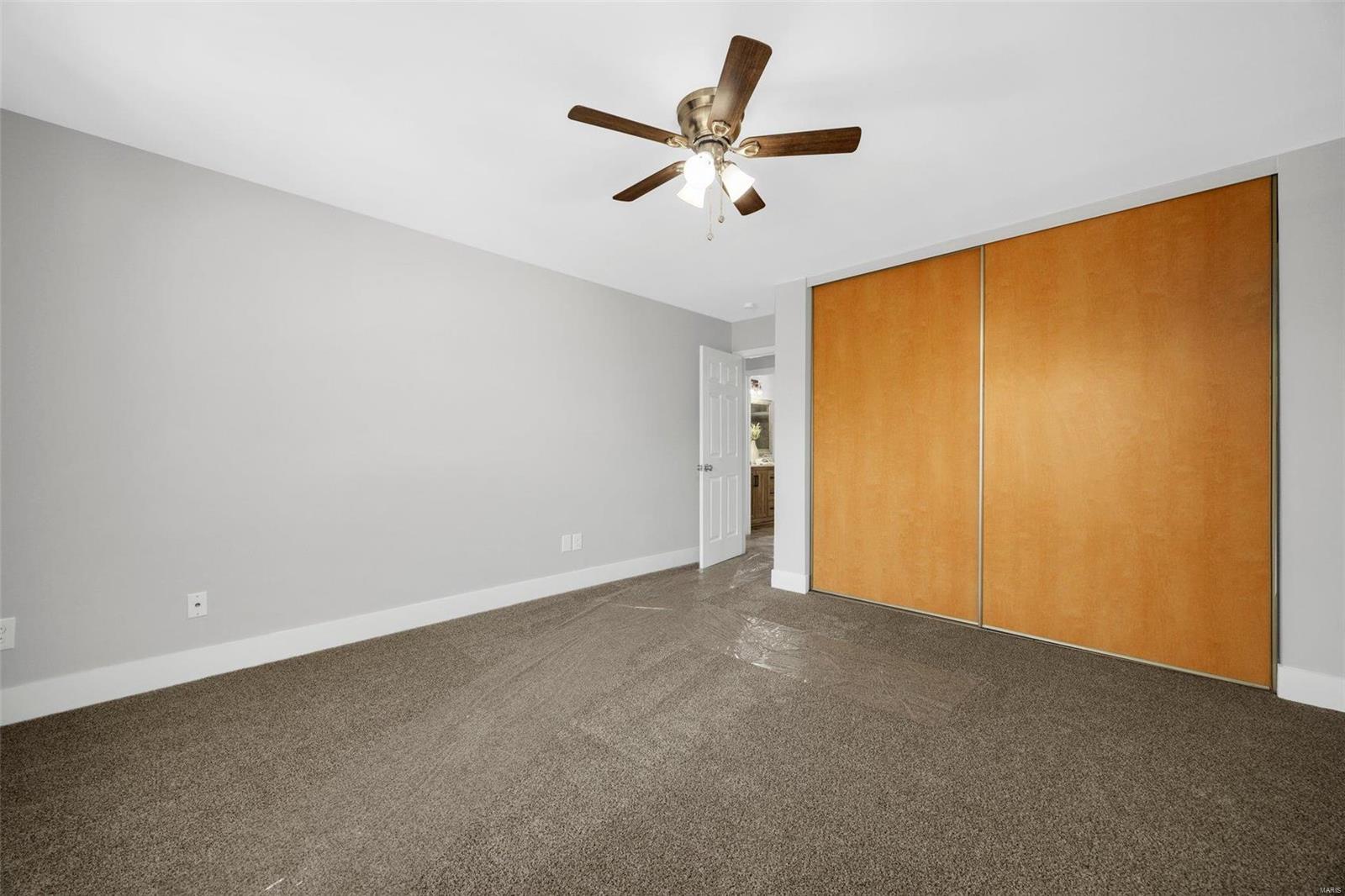 St Charles, Missouri 63303, United States, 4 Bedrooms Bedrooms, ,4 BathroomsBathrooms,Residential,Pending,33227