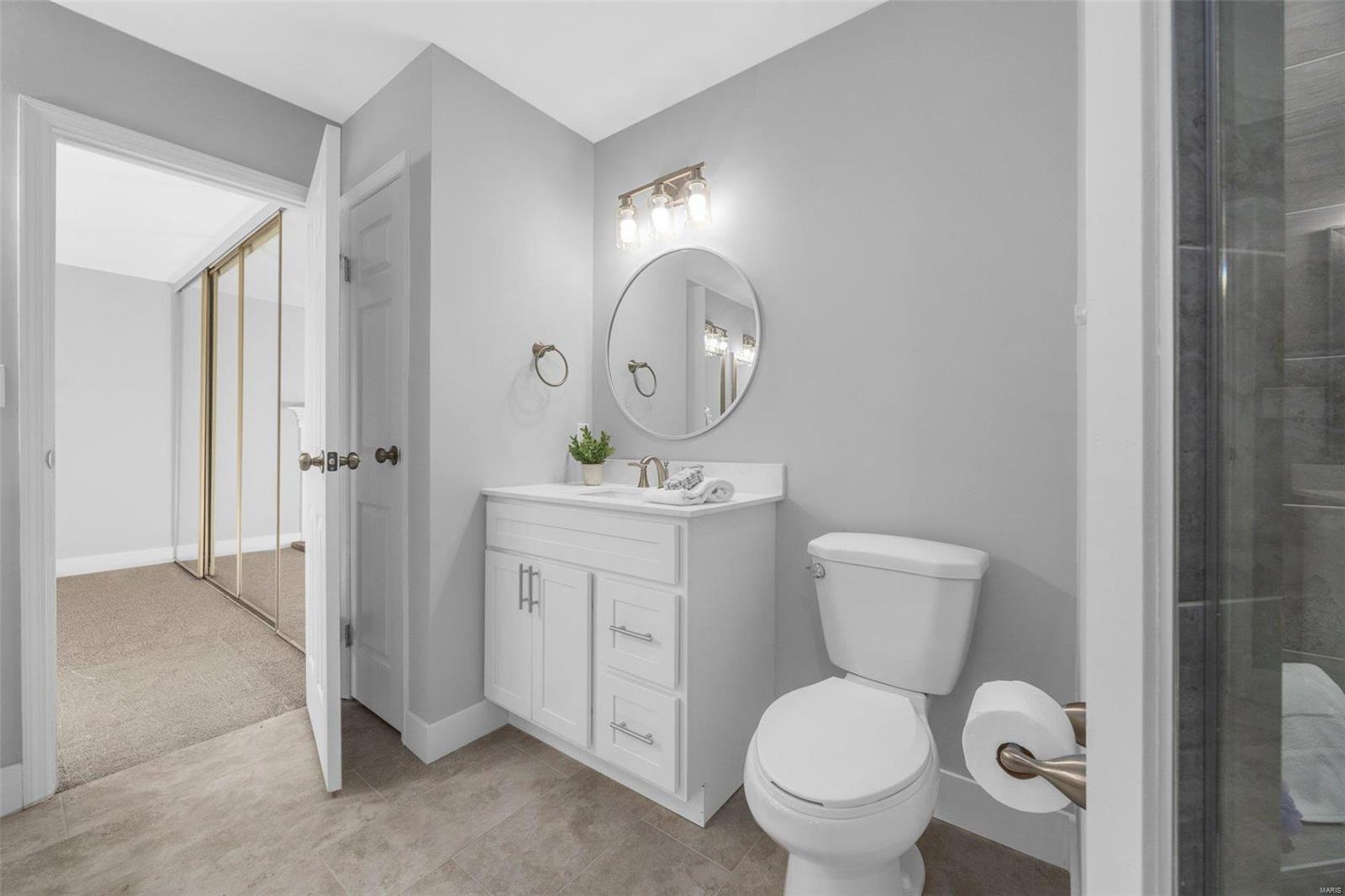 St Charles, Missouri 63303, United States, 4 Bedrooms Bedrooms, ,4 BathroomsBathrooms,Residential,Pending,33227