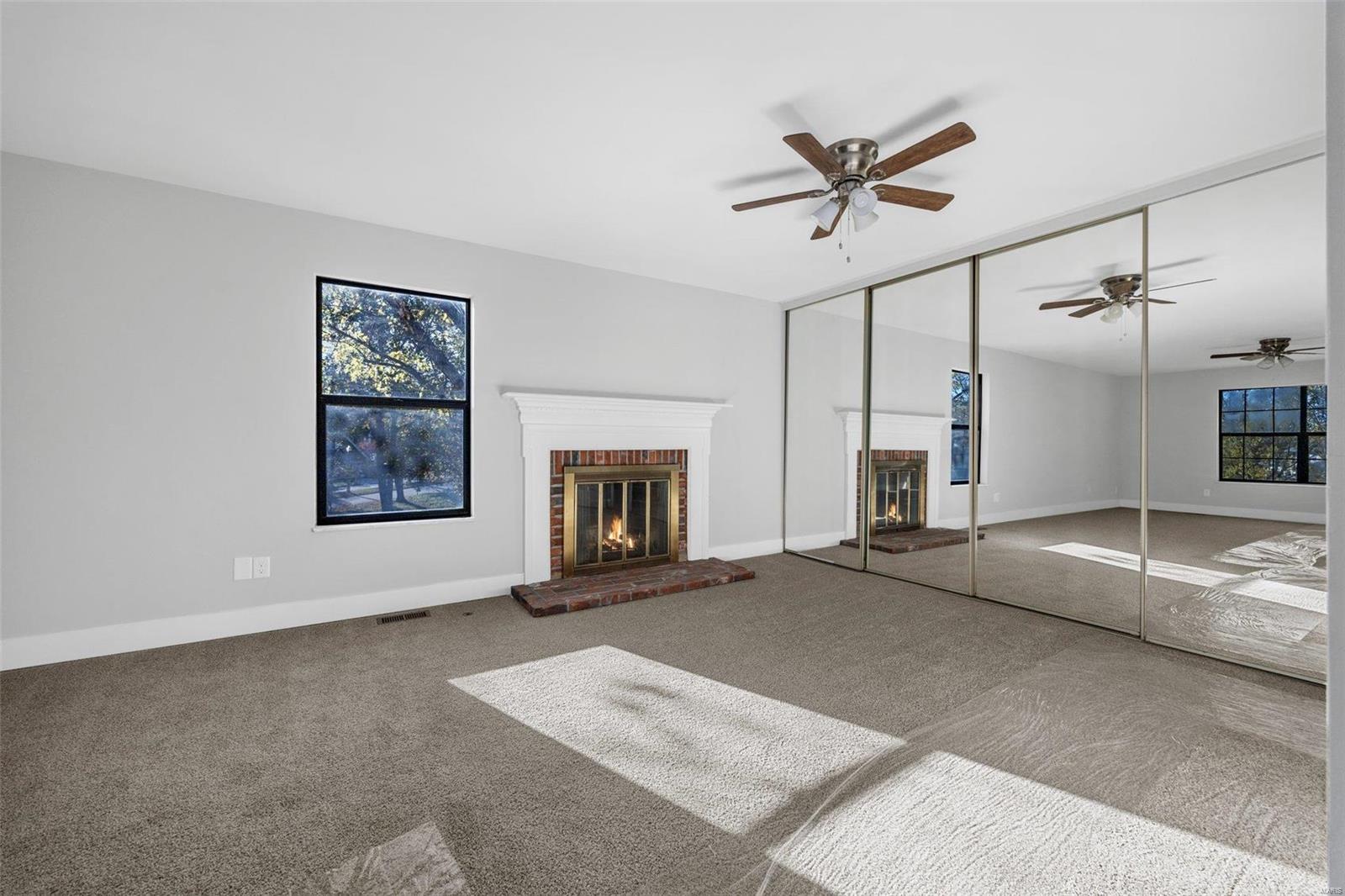 St Charles, Missouri 63303, United States, 4 Bedrooms Bedrooms, ,4 BathroomsBathrooms,Residential,Pending,33227