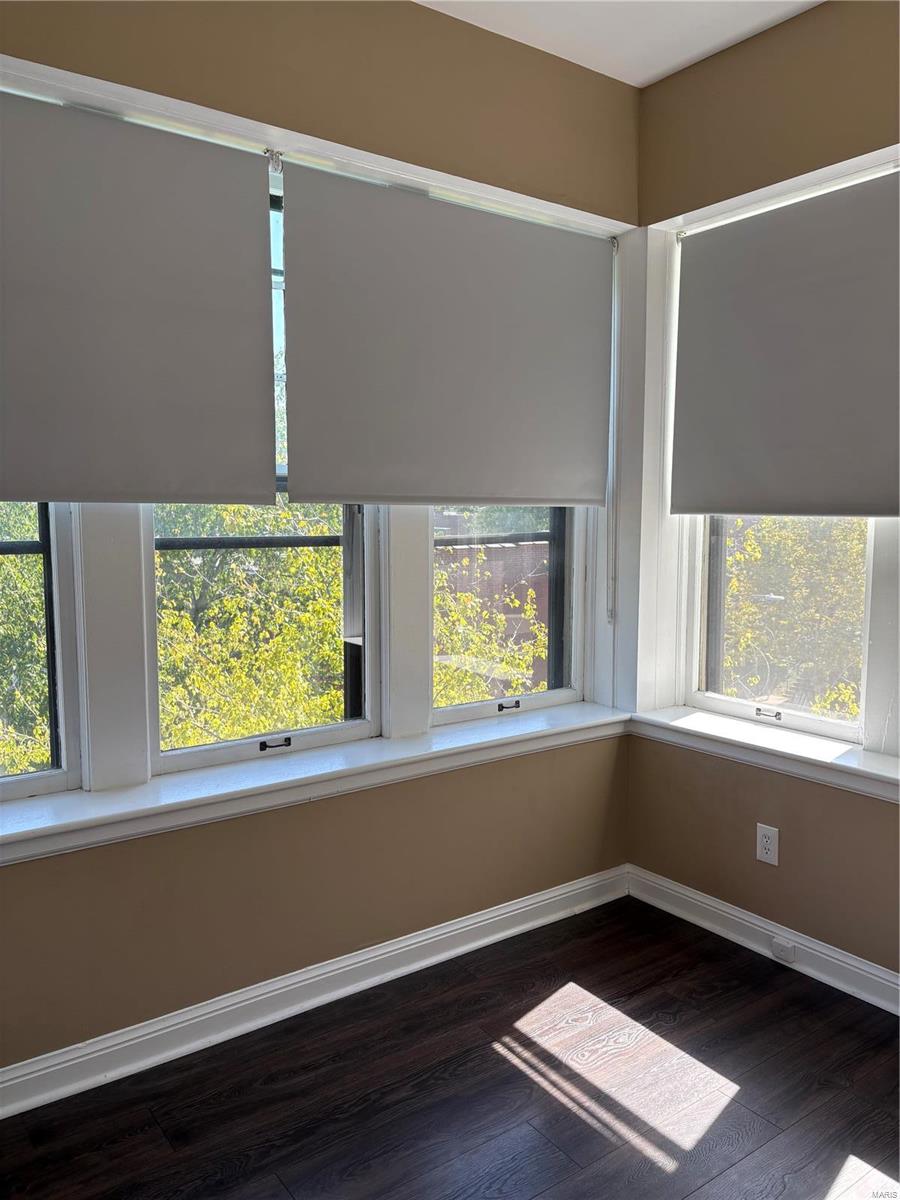 Tyler Place Bl 4829 - Residential Income