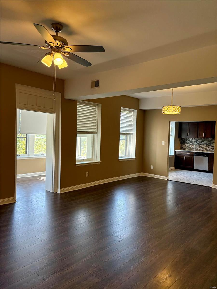 Tyler Place Bl 4829 - Residential Income