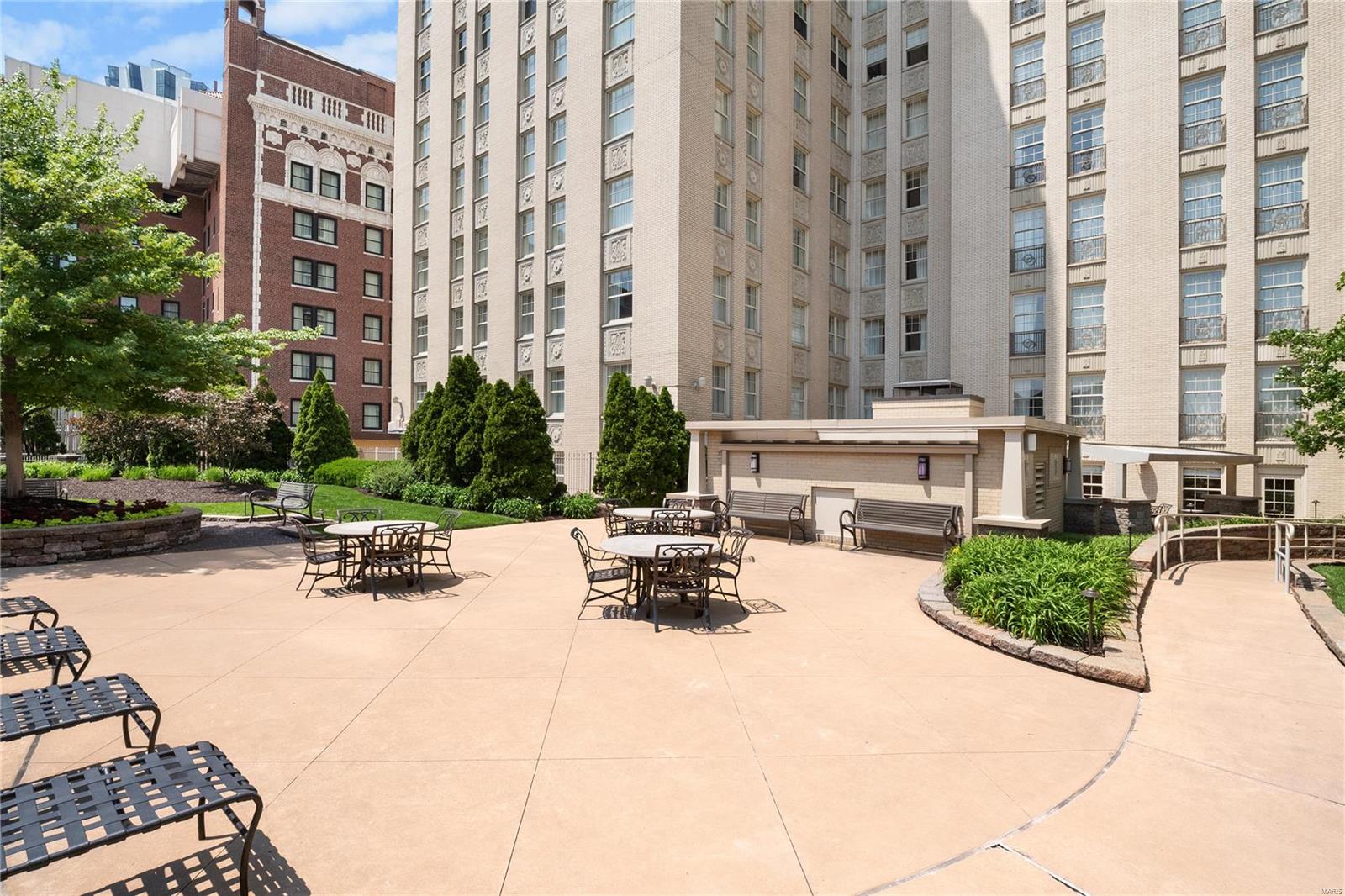 Park Plaza Residential Condo - Residential