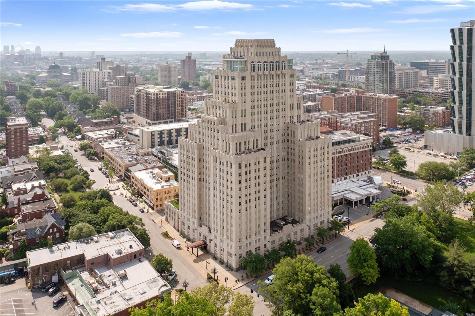 Park Plaza Residential Condo - Residential