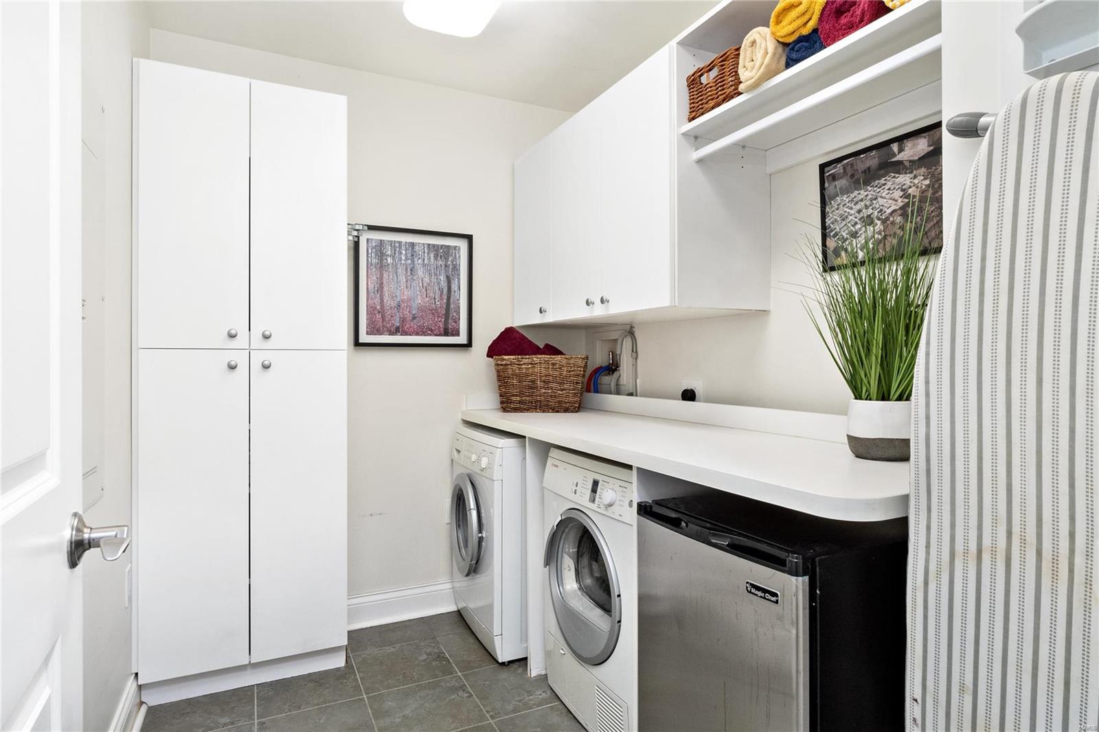 Park Plaza Residential Condo - Residential