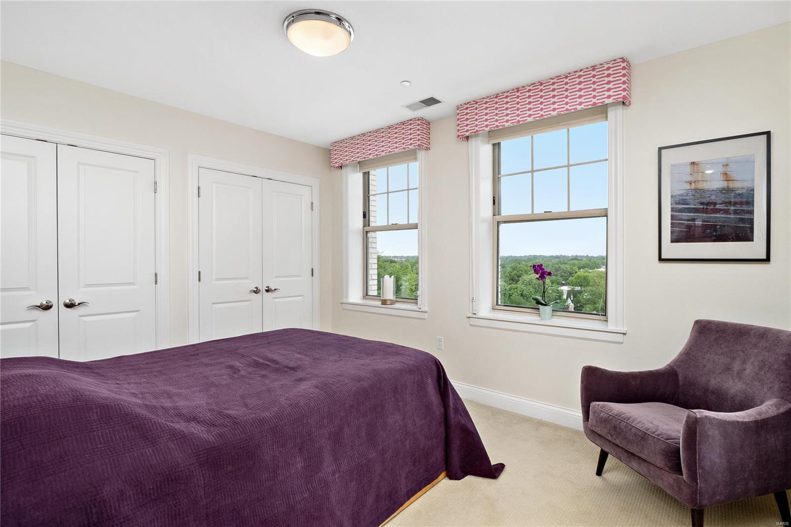 Park Plaza Residential Condo - Residential