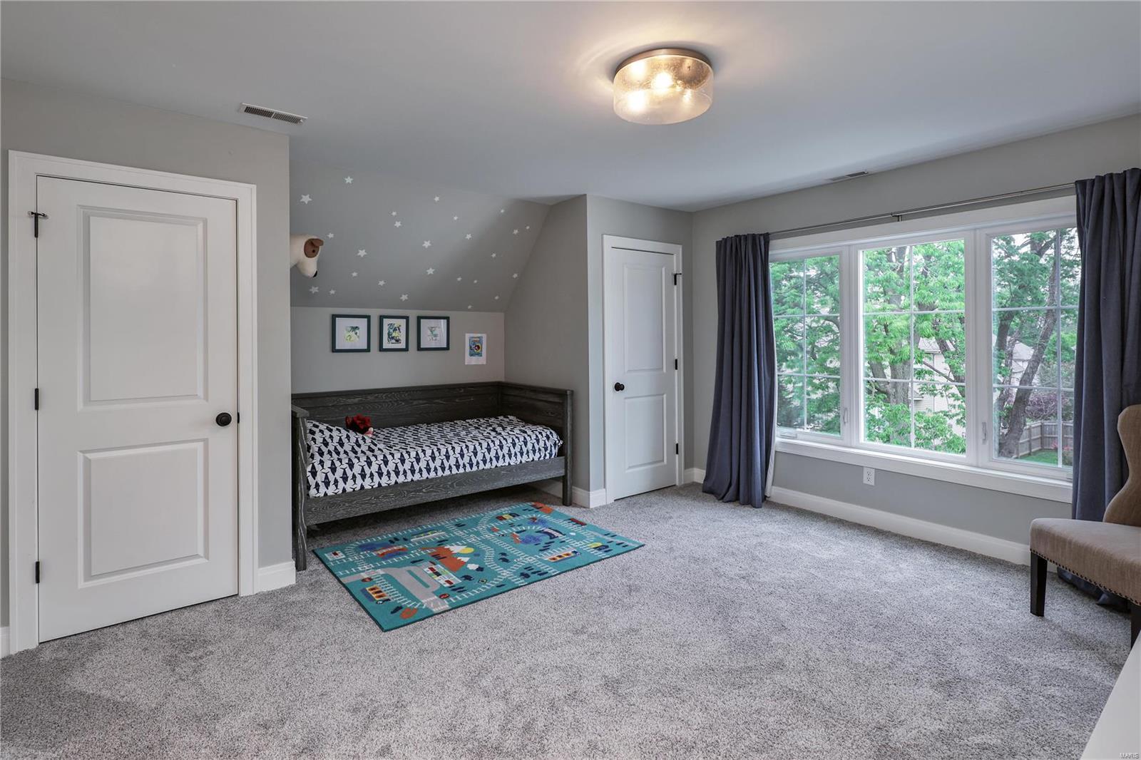 Martha McKnight Estate - Residential