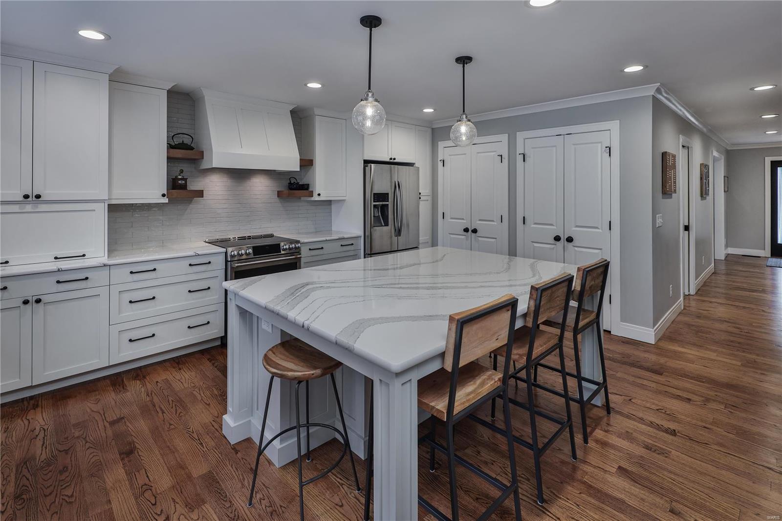 Martha McKnight Estate - Residential