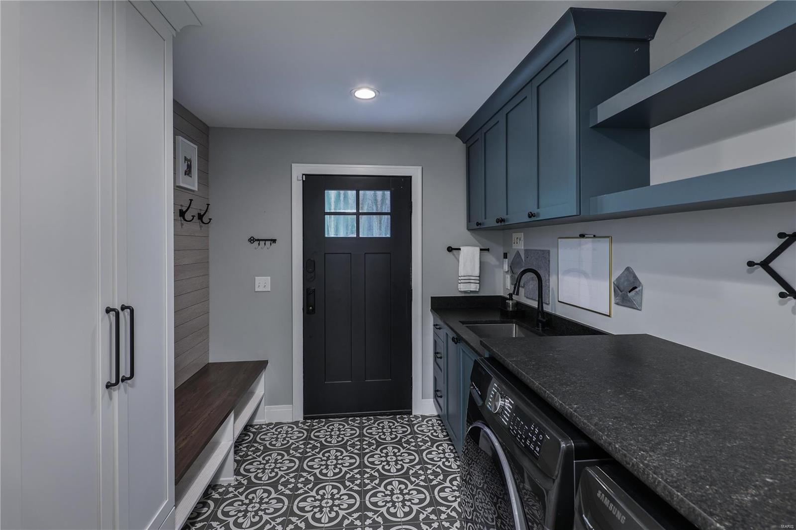 Martha McKnight Estate - Residential