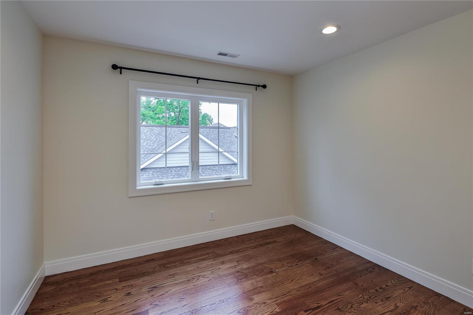 Martha McKnight Estate - Residential